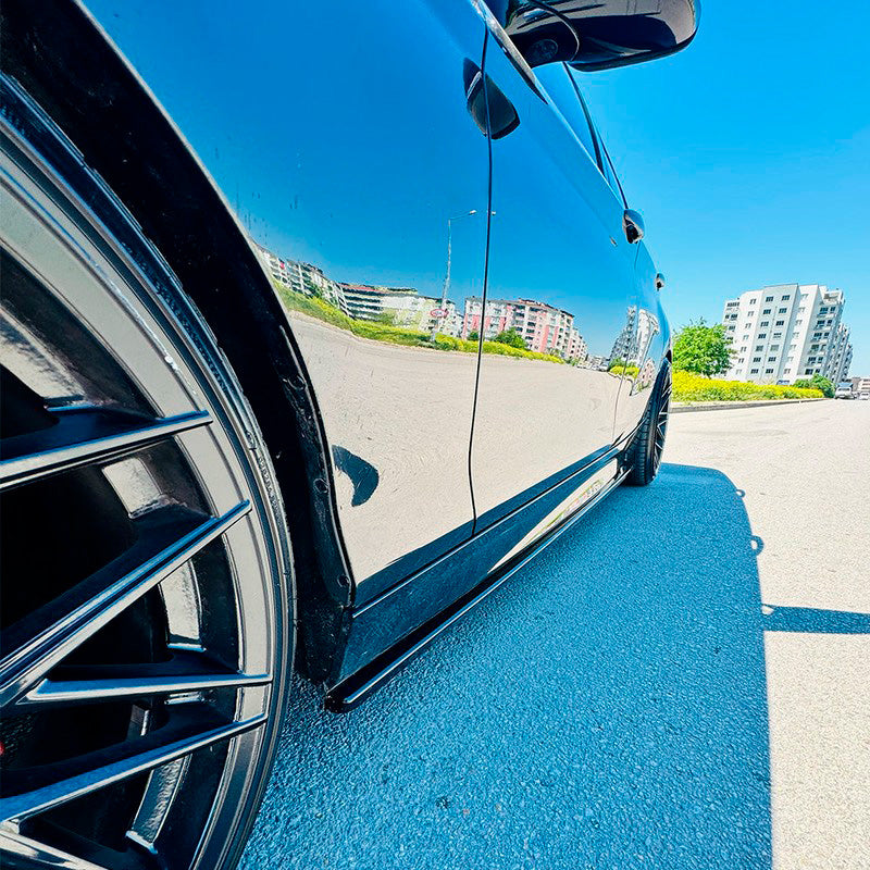 Oneway Satz Seitenschweller passend für BMW 1er F20/F21 M-Power 2011-2019 - Schwarz glänzend
