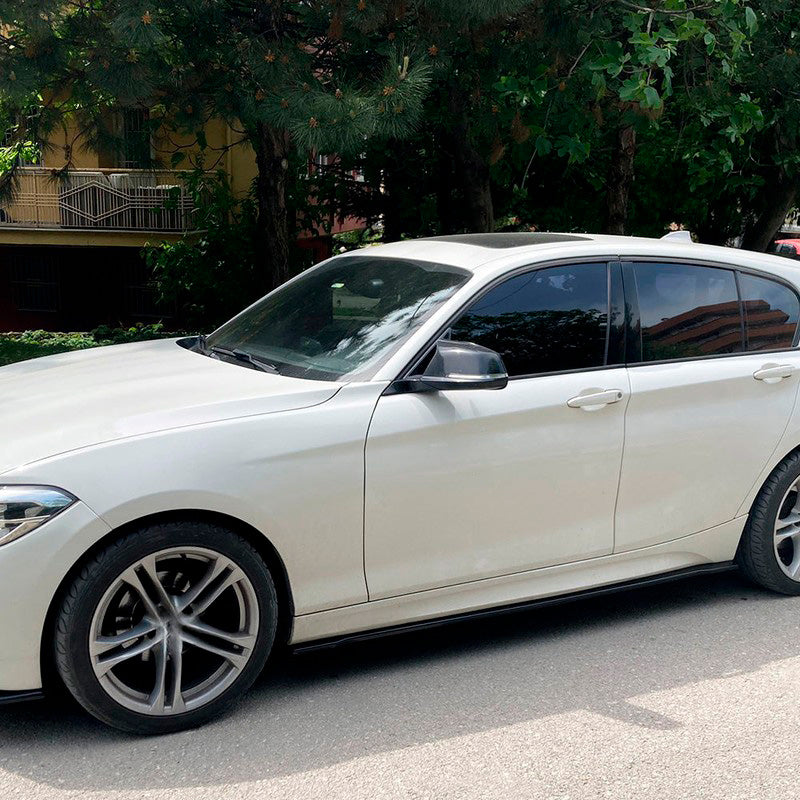 Oneway Satz Seitenschweller passend für BMW 1er F20/F21 M-Power 2011-2019 - Version 2 - Schwarz glänzend