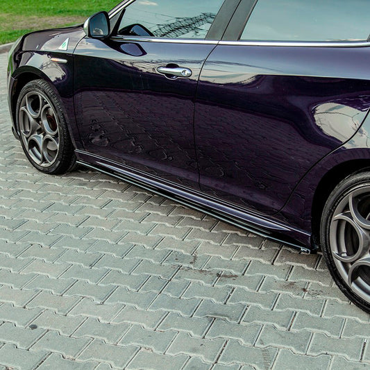 Oneway Satz Seitenschweller passend für Alfa Romeo Giulietta Sport 2010-2020 - Schwarz glänzend