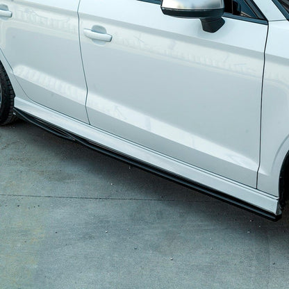 Oneway Satz Seitenschweller passend für Audi S3 8V/8V Facelift Limousine/Cabrio 2013-2020 - Schwarz glänzend