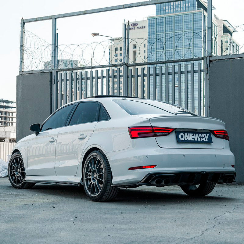 Oneway Satz Seitenschweller passend für Audi S3 8V/8V Facelift Limousine/Cabrio 2013-2020 - Schwarz glänzend