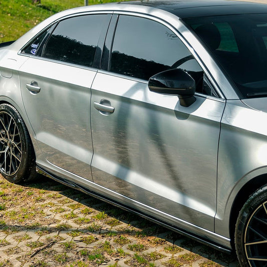 Oneway Satz Seitenschweller passend für Audi A3 (8V) Limousine Facelift 2016-2020 - Schwarz glänzend