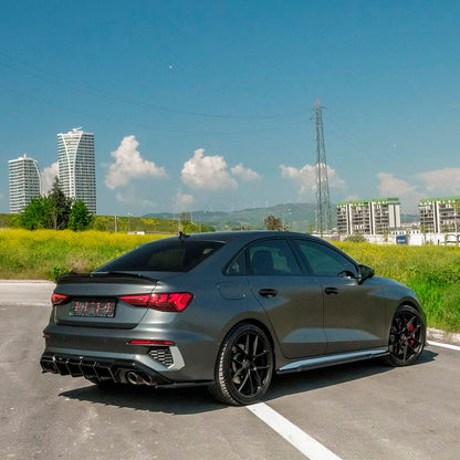 Oneway Satz Seitenschweller passend für Audi A3 8Y S-Line/S3 Limousine/Sportback 2020-2024 & Facelift 2025- - Schwarz glän...