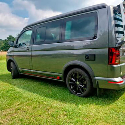 Oneway Satz Radlaufleisten passend für Volkswagen Transporter T6.1 2020-2022 (Kurzer Radstand) - Mattschwarz
