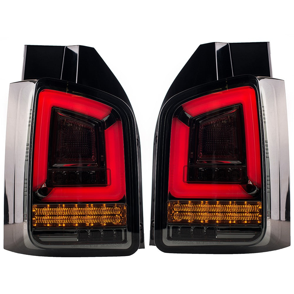 Dynamische LED Rauch Rücklichter passend für VW Transporter T5 2010-2015