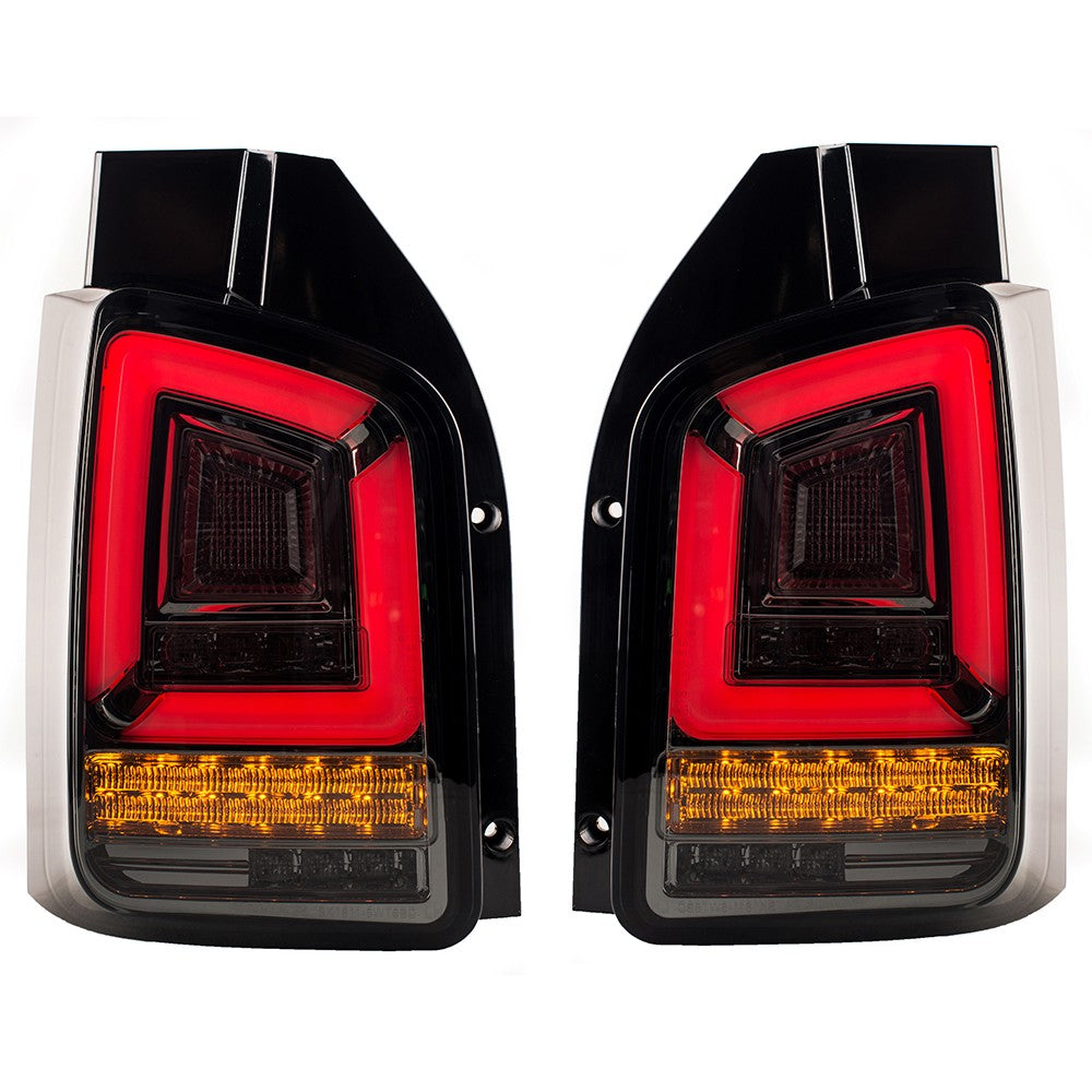 Dynamische LED Rauch Rücklichter passend für VW Transporter T5 2003-2010
