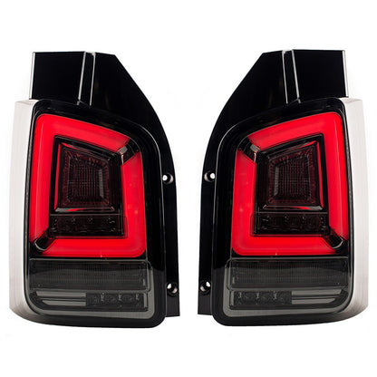 Dynamische LED Rauch Rücklichter passend für VW Transporter T5 2003-2010
