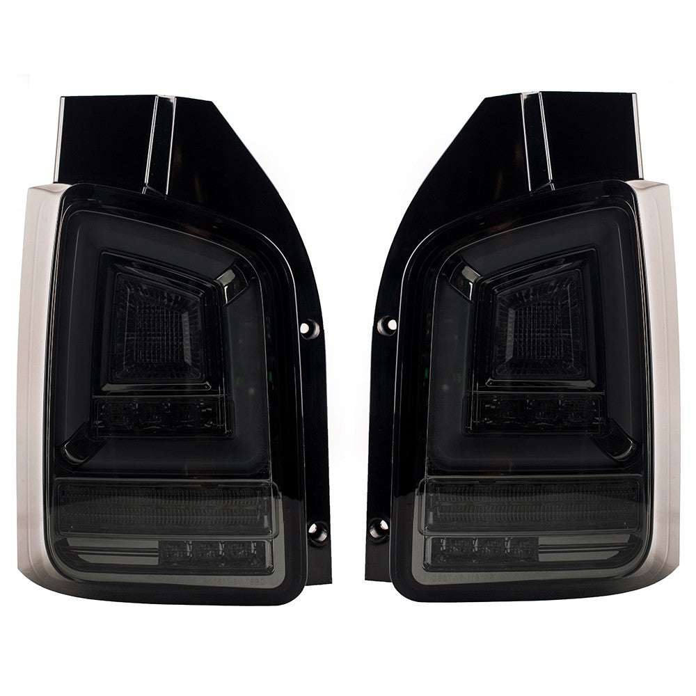 Dynamische LED Rauch Rücklichter passend für VW Transporter T5 2003-2010