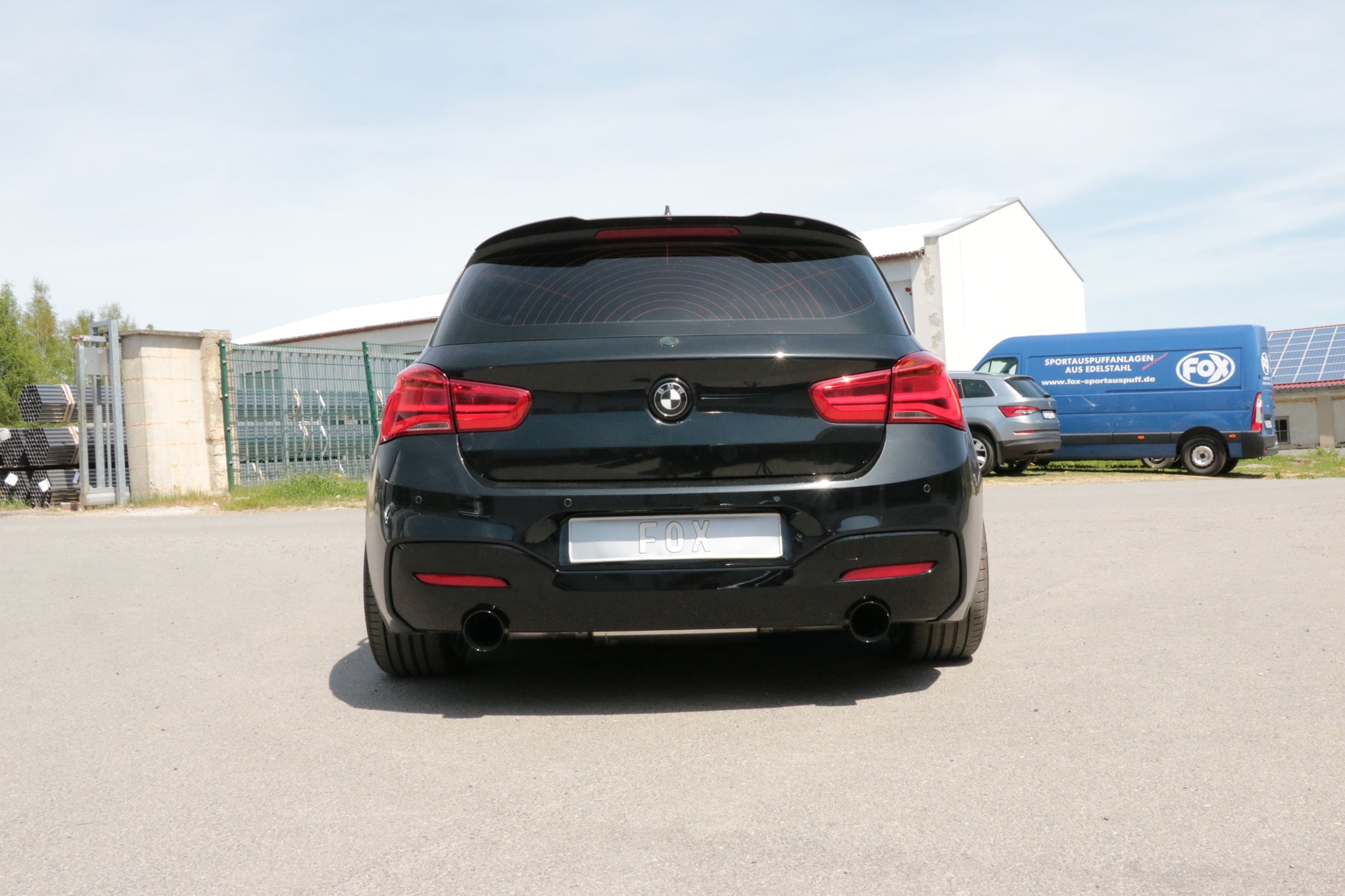 BMW F20/21 - 118i mit OPF Endschalldämpfer quer Ausgang rechts/links - 1x100 Typ 25 rechts/links schwarz emalliert