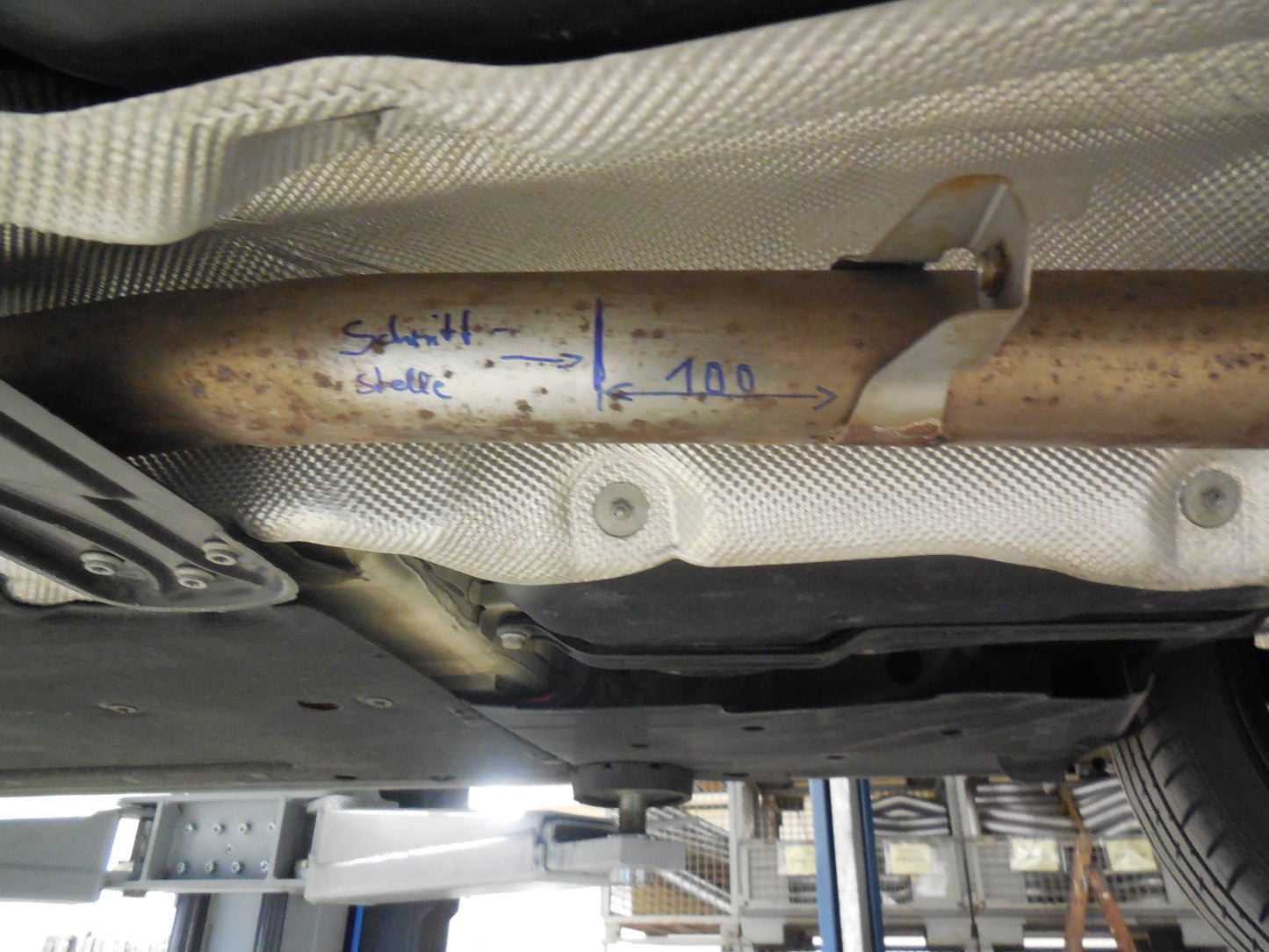 BMW F30/31 - 335d Endschalldämpfer quer Ausgang rechts/links - 2x80 Typ 12 rechts/links