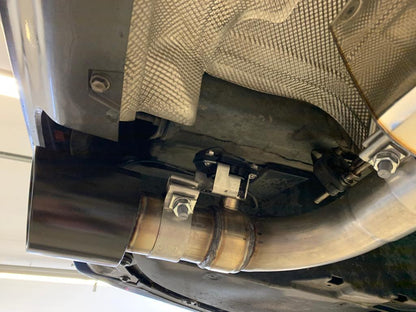 BMW F30/31 - 330i xDrive Endschalldämpfer quer Ausgang rechts/links - 1x100 Typ 25 rechts/links Schwarz emalliert - mit Ab...