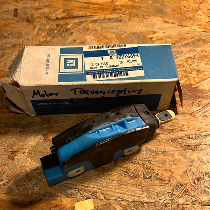 Original GM Opel Motor Türverriegelung vorne rechts Omega Senator NEU