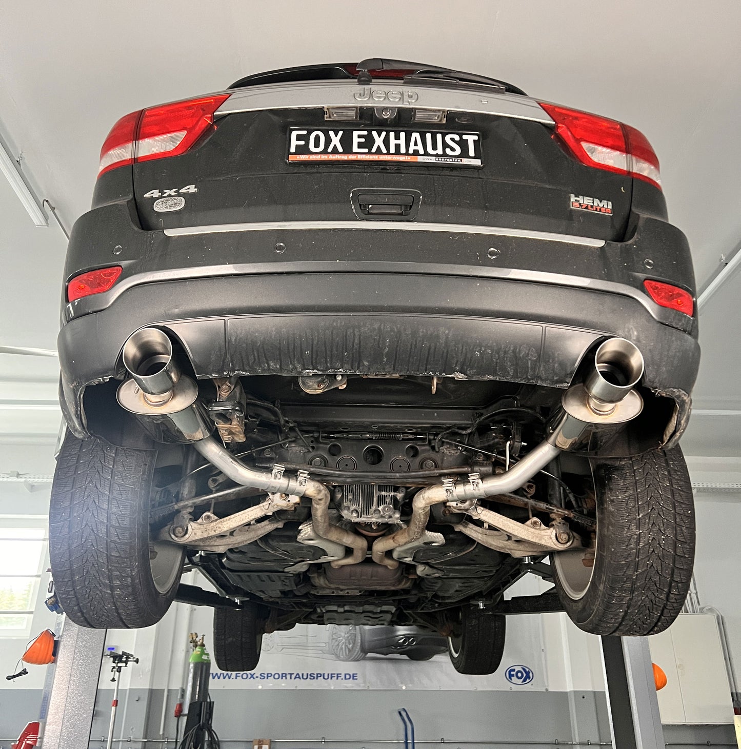 Jeep Grand Cherokee WK I - 5,7l Endschalldämpfer rechts/links - 1x100 Typ 25 rechts/links