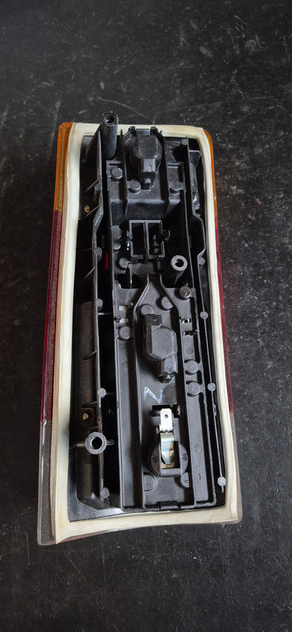 Rückleuchte rechts Rekord, Caravan Lampenträger Original GM Neu