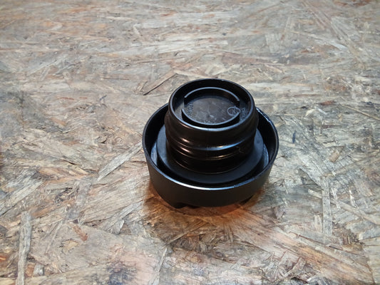 Opel Corsa B 1.7D Tankdeckel original GM NEU
