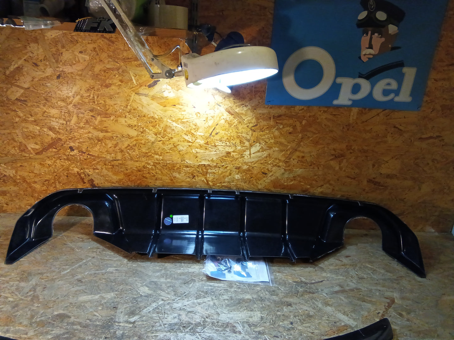 Oneway Heckdiffusor passend für BMW 4er G26 M-Pack/M440i 2021- (mit doppelrund Aussparungen) - Schwarz glänzend