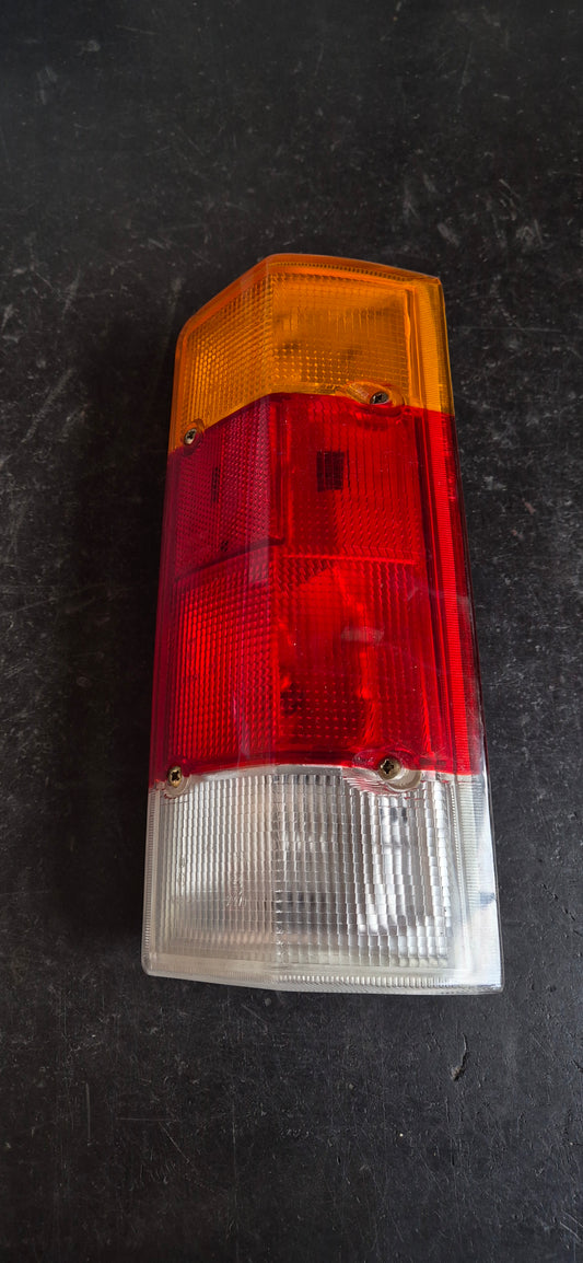 Rückleuchte rechts Rekord, Caravan Lampenträger Original GM Neu