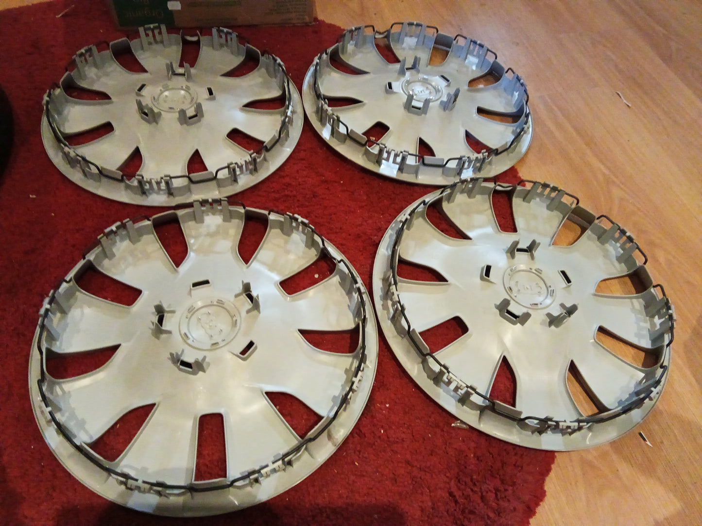 Audi A4, S4, BB, 8K Radkappensatz original Audi NEU