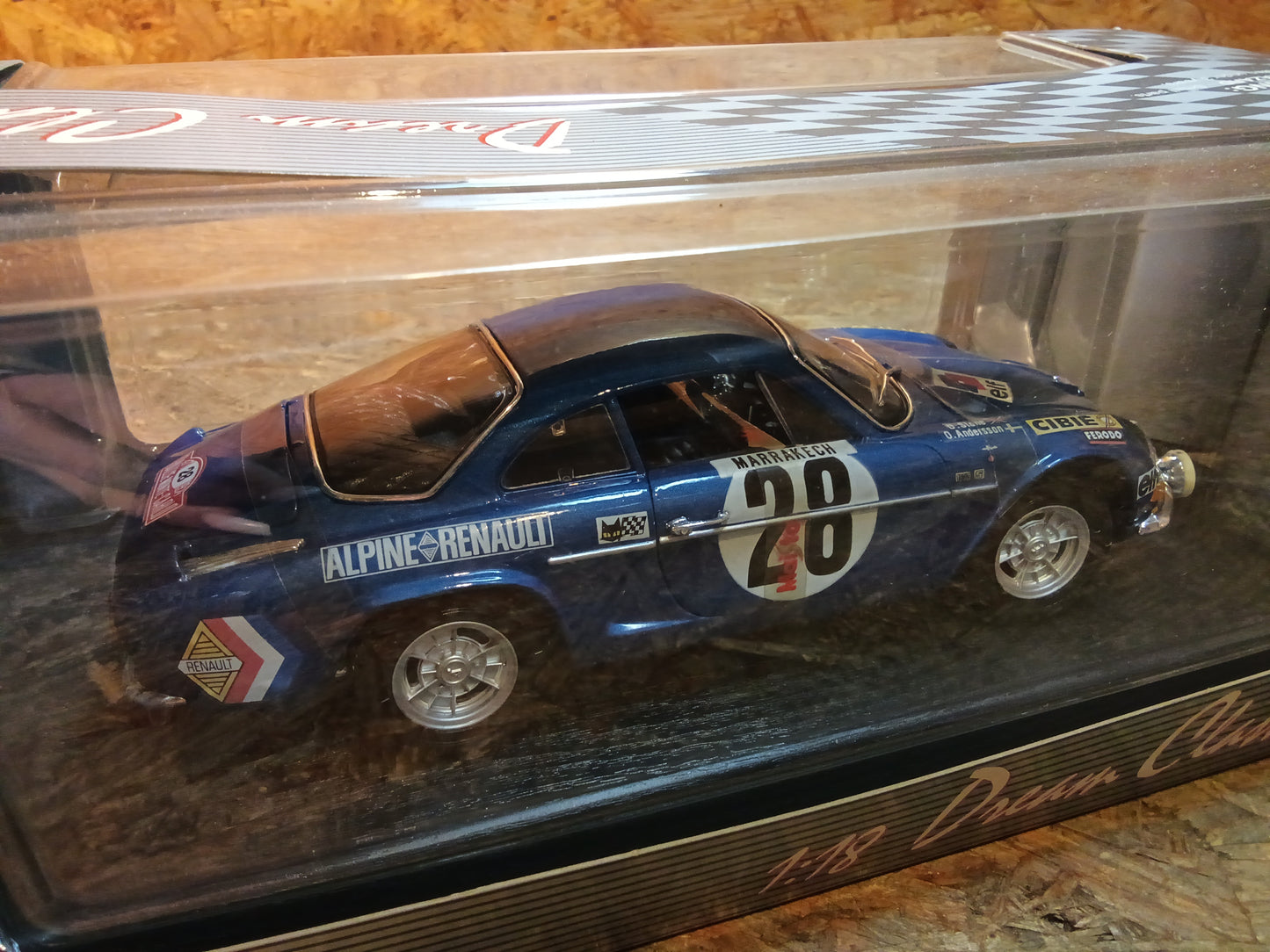 Alpine Renault 1600S BJ 1971 Modellauto 1:18 original Dream Classics NEU aus Altbestand