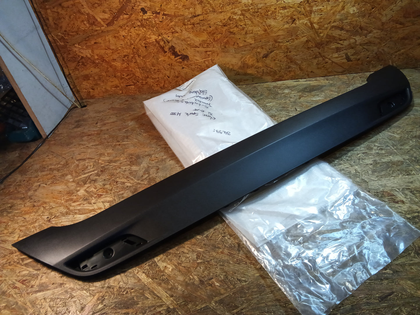 Chevrolet Spark M300 BJ 10-15 Heckschürzenformteil (Spoilerlippe/ Diffusor) Stoßstange hinten original GM NEU