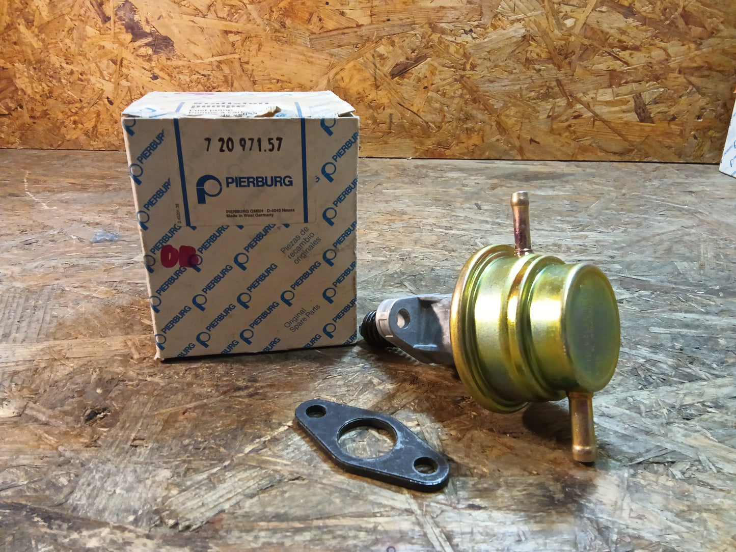 Opel Ascona Manta Kadett Omega Kraftstoffpumpe original Pierburg NEU