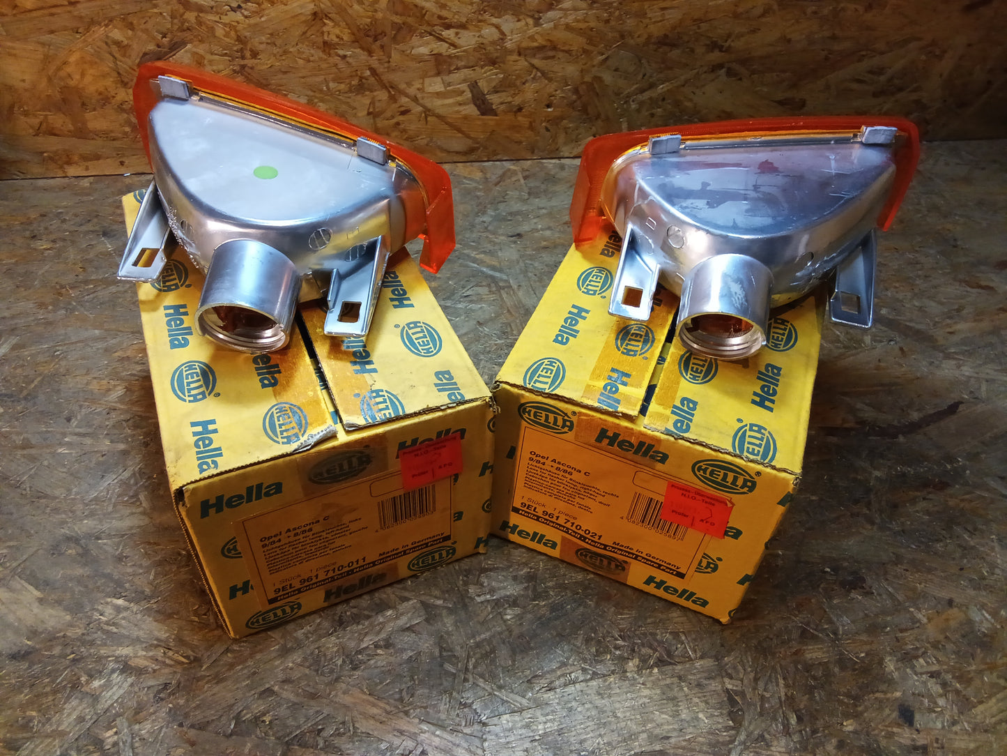 Ascona C BJ 09.84-08.86 Satz Blinkergehäuse R+L original Hella NEU AUS ALTBESTAND