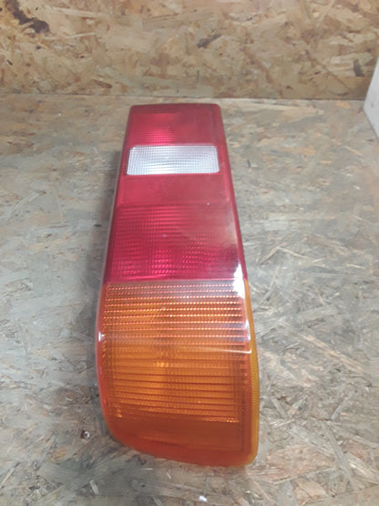 Ford Sierra Bj 87-90 Rückleuchte links original Ford NEU