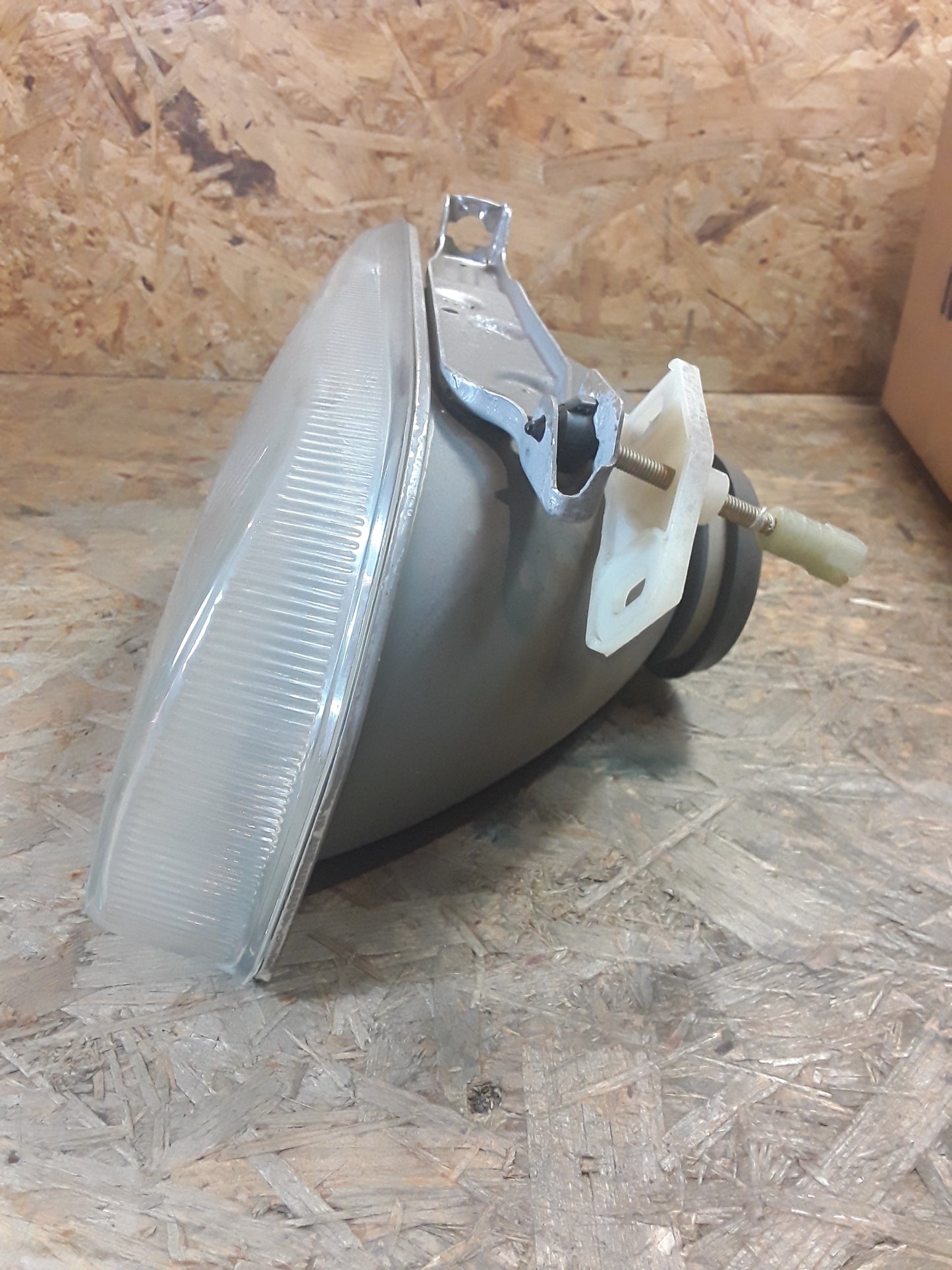 Ford Escort IV / Orion ll Scheinwerfer rechts original Ford NEU