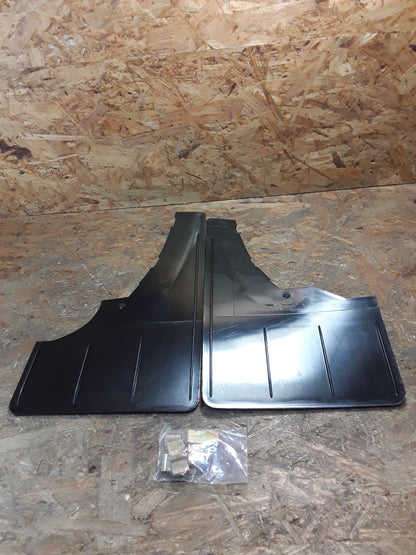 Ford Sierra Mod. 87 Stufenheck Schmutzfänger hinten original Ford NEU