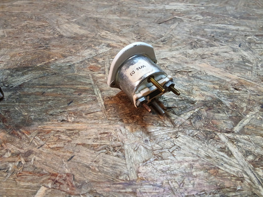 Corsa A anzeige Batterie original AC Delco NEU
