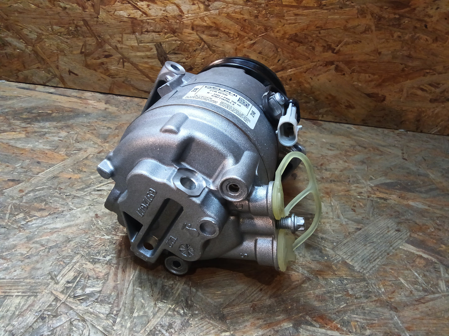 Astra H Klimakompressor original Delphi NEU