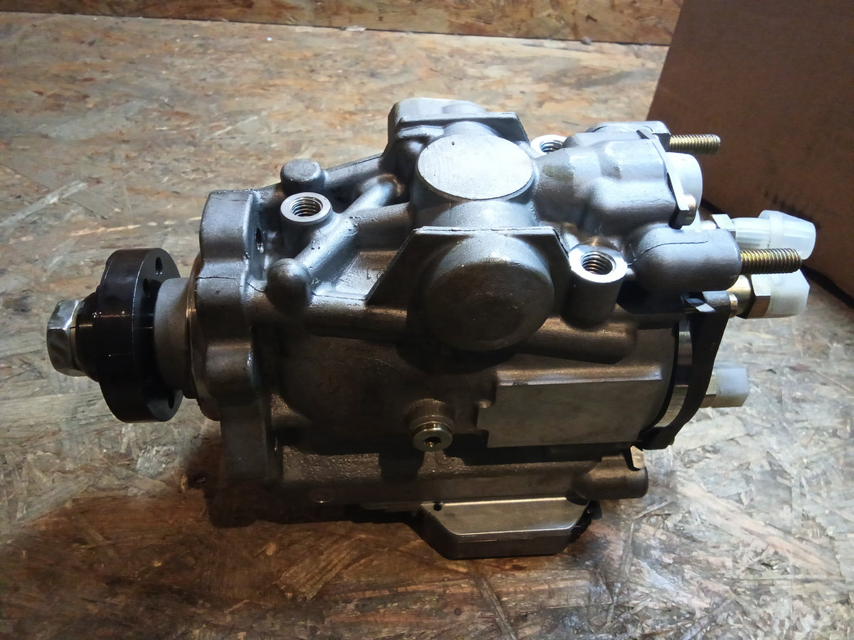 Ford Mondeo MK3 TDDi 2.0l Einspritzpumpe original Ford NEU