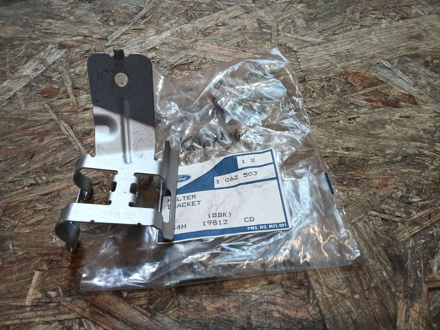 Ford Focus MK1 98-05 Halter Klimaanlage original Ford NEU
