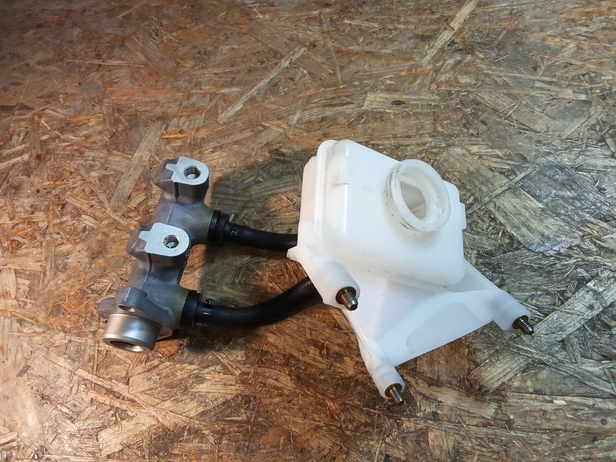 Combo Corsa B Tigra Hauptbremszylinder mit Bremsflüssigkeitsbehälter original GM NEU