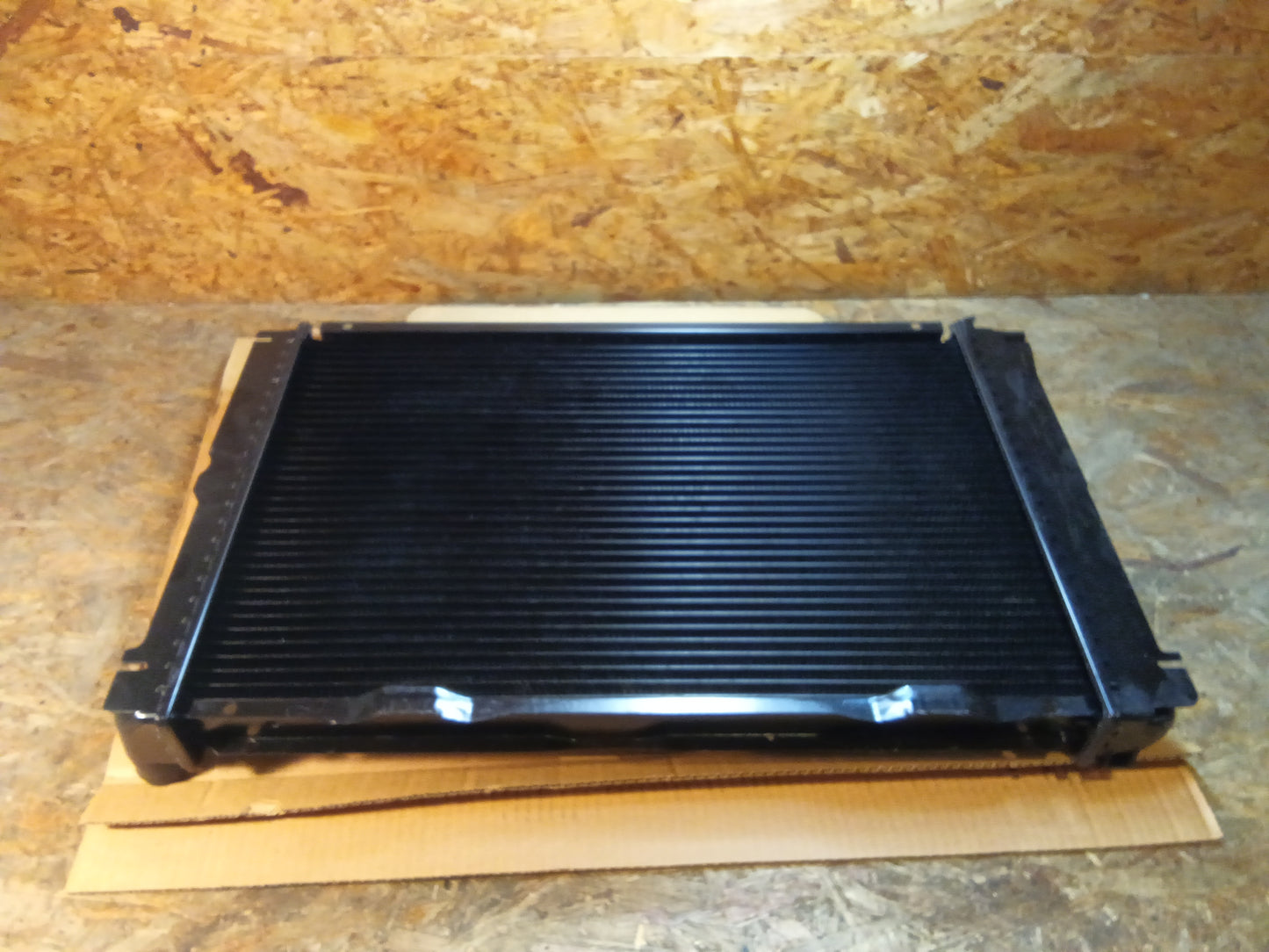 Mercedes 190D 9/83- Kühler original Van Wezel NEU