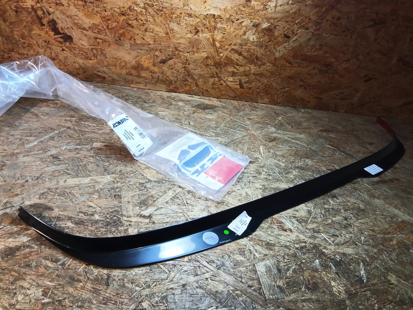 Oneway Dachspoiler (Cap) passend für Volkswagen Tiguan II R/R Line Facelift 2020-2024 - Schwarz glänzend