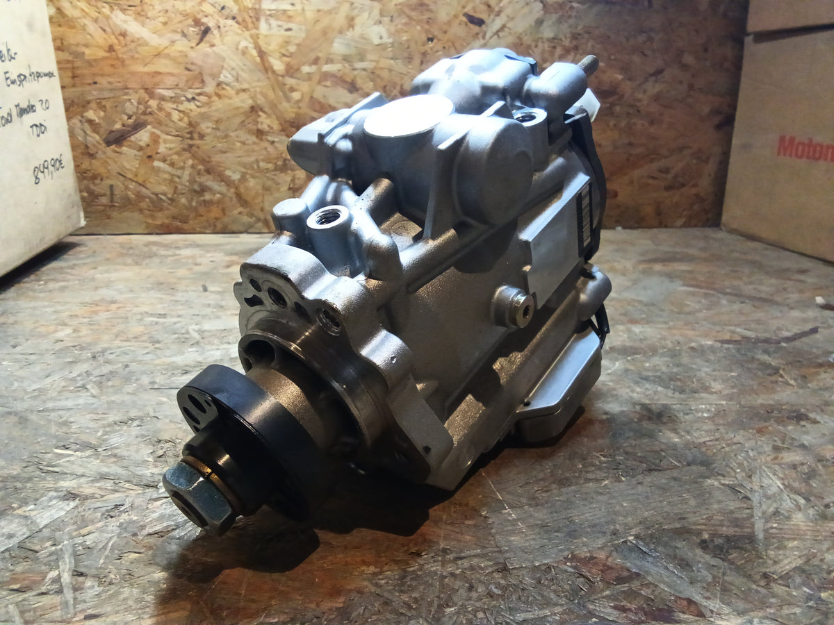Ford Mondeo 2.0 TDDi Verteiler Einspritzpumpe original Ford NEU