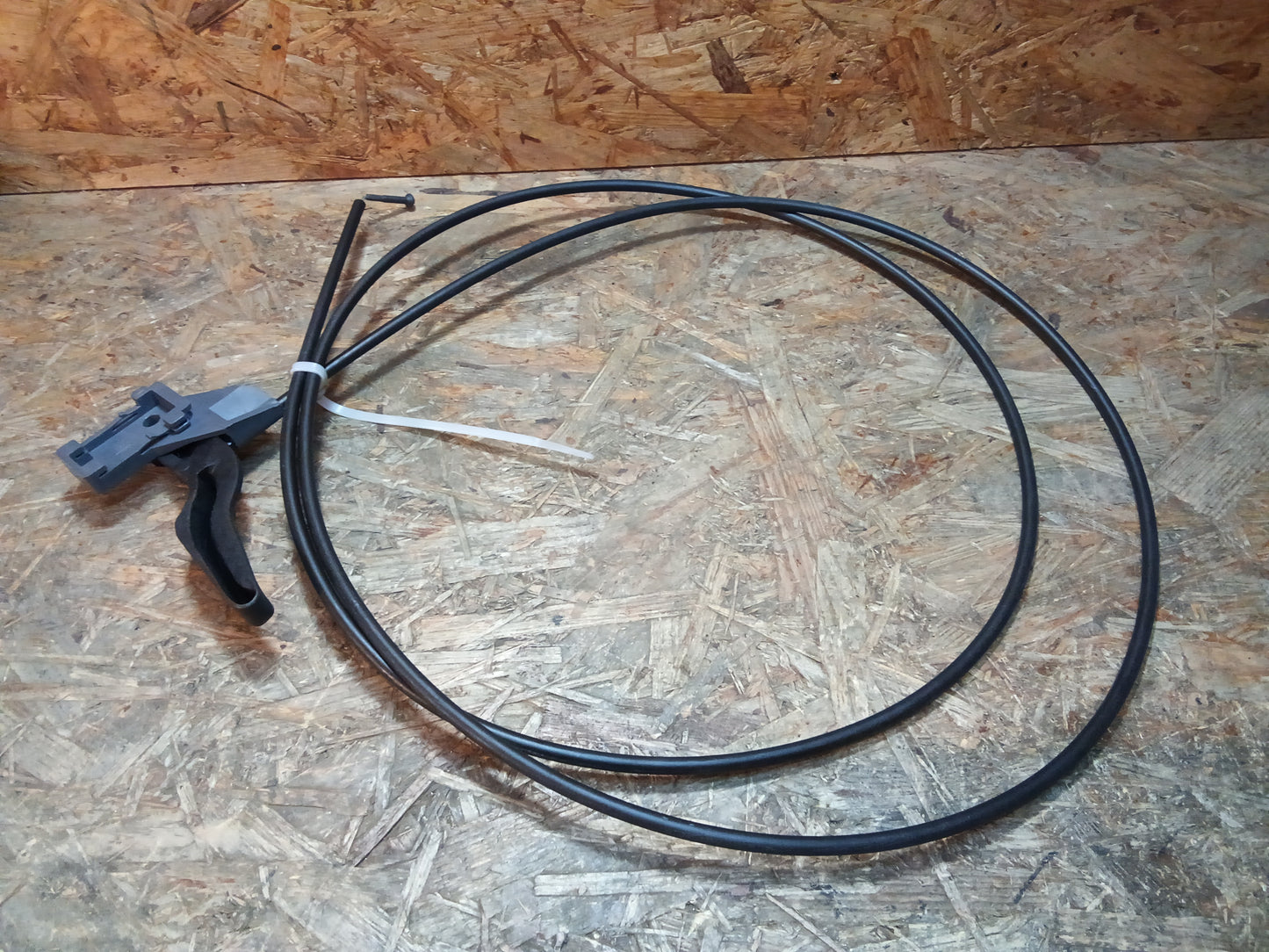 Astra F Bowdenzug Haubenverschluss original GM NEU