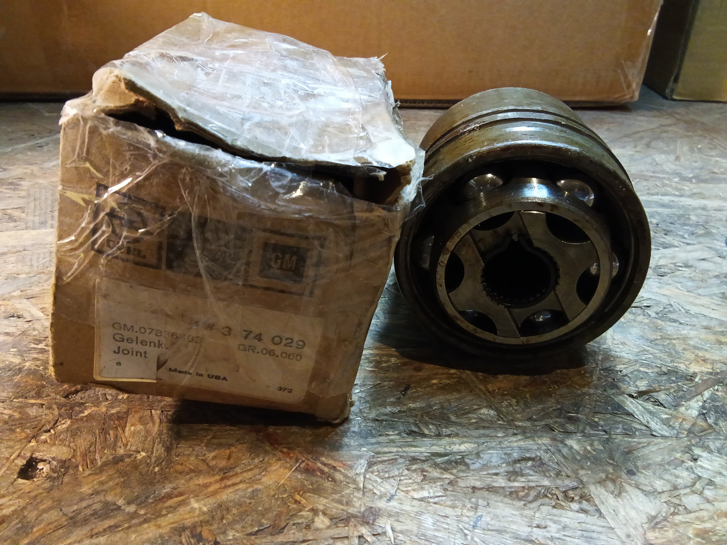 Kadett B 1.2S Steckwelle an Hinterachswelle original GM Opel NEU