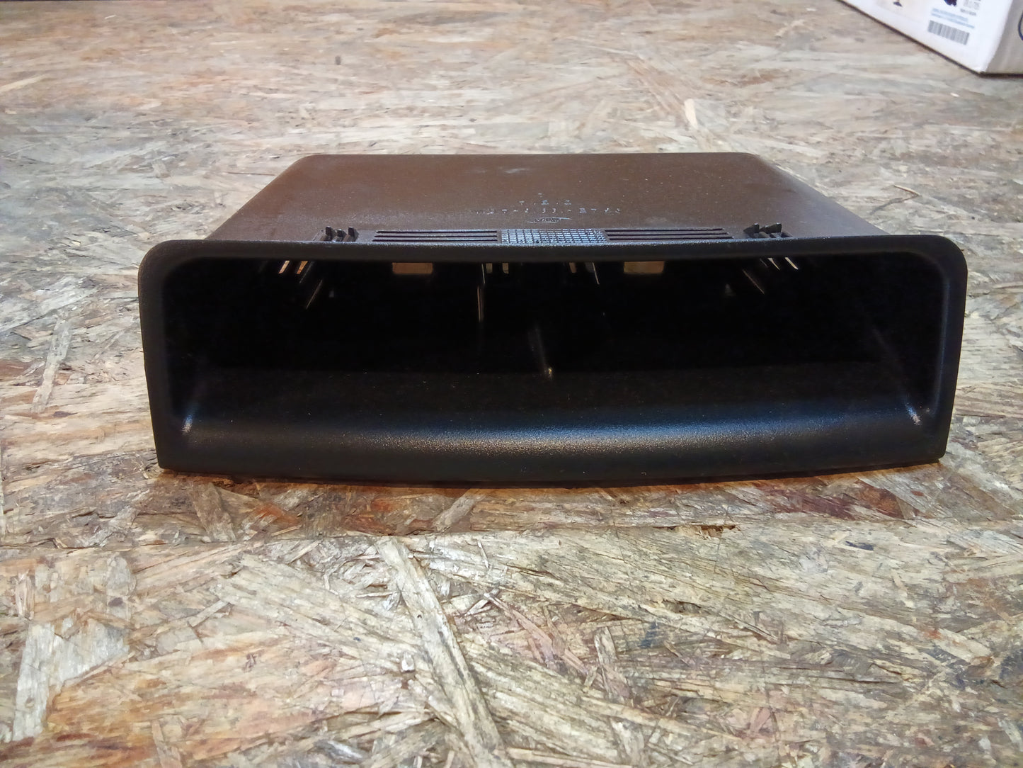 Ford Escort 95-01 Kassettenbox original Ford NEU