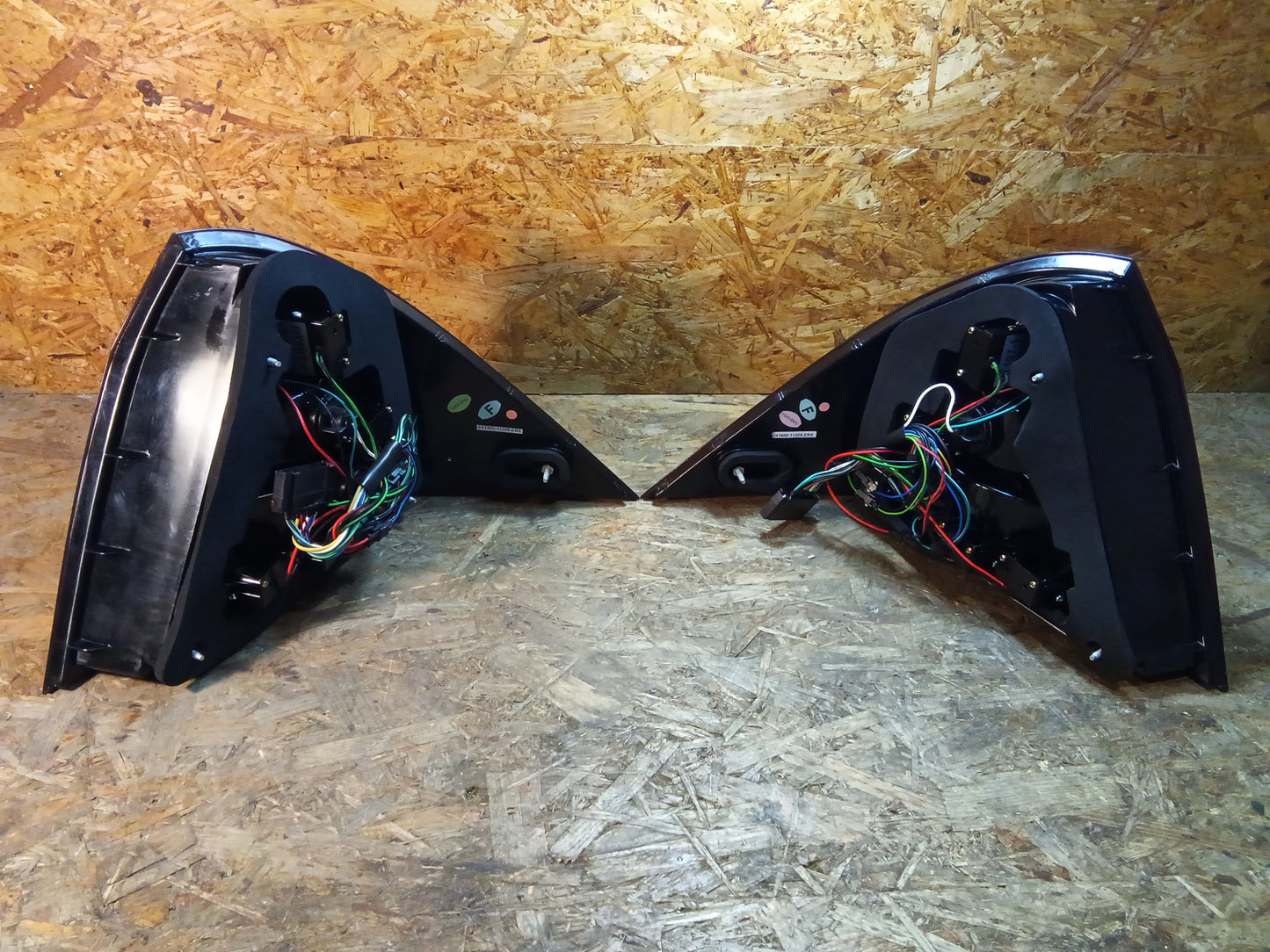 LED Rückleuchten Set Mercedes C-Klasse W203 Limo Bj. 05-07 rot/schwarz