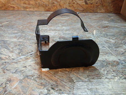 Astra F BJ 92-98 Halter, Behälter an Radeinbau, vorne original GM NEU