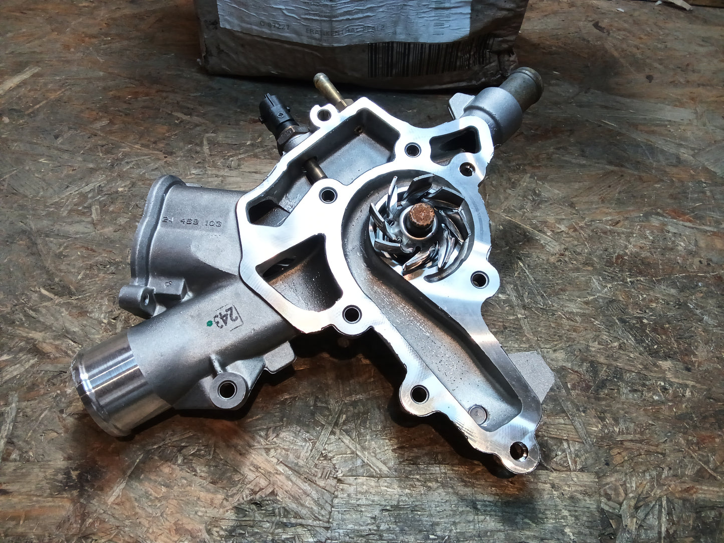 Opel Motoren in Beschreibung, Wasserpumpe original GM NEU