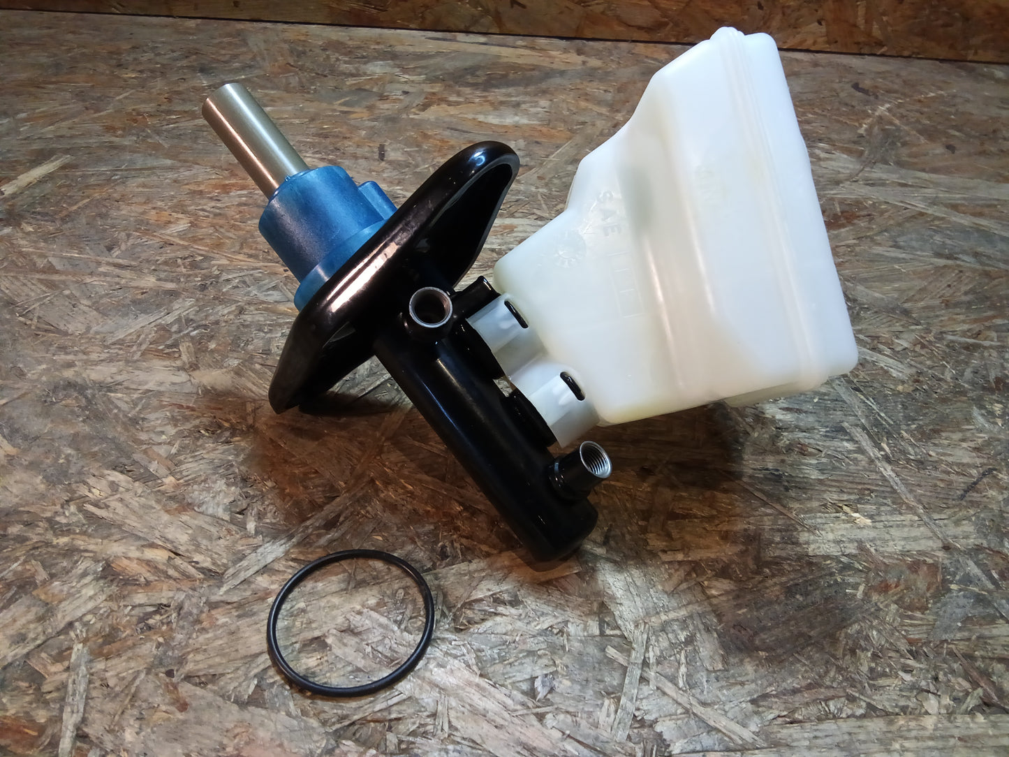 Ford KA Hauptbremszylinder original Ford NEU