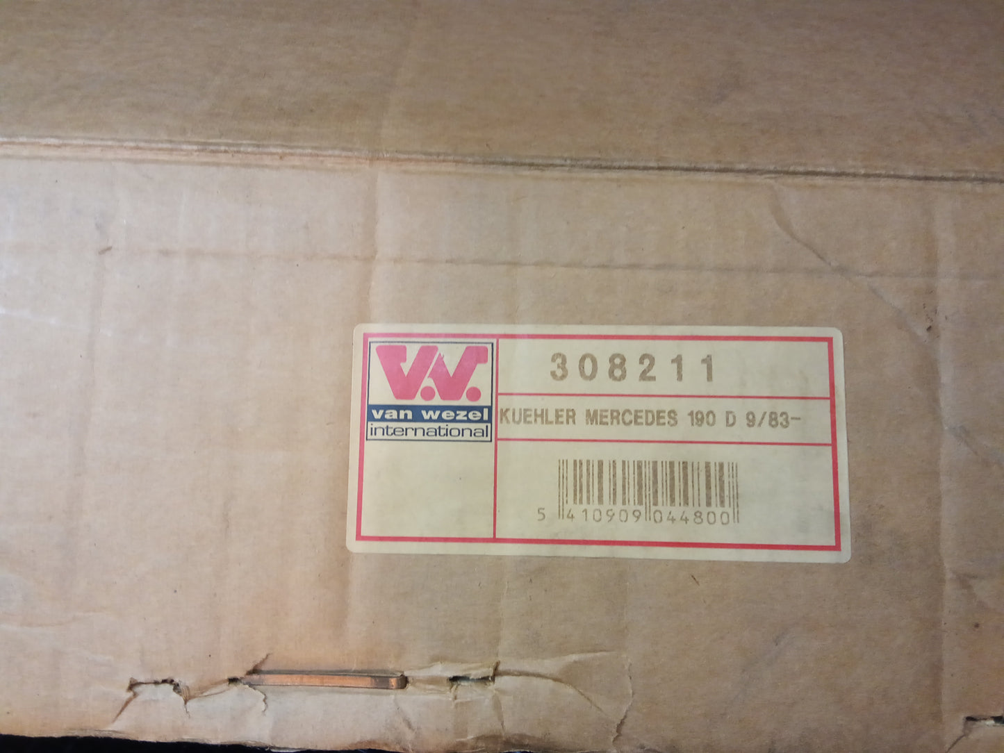 Mercedes 190D 9/83- Kühler original Van Wezel NEU
