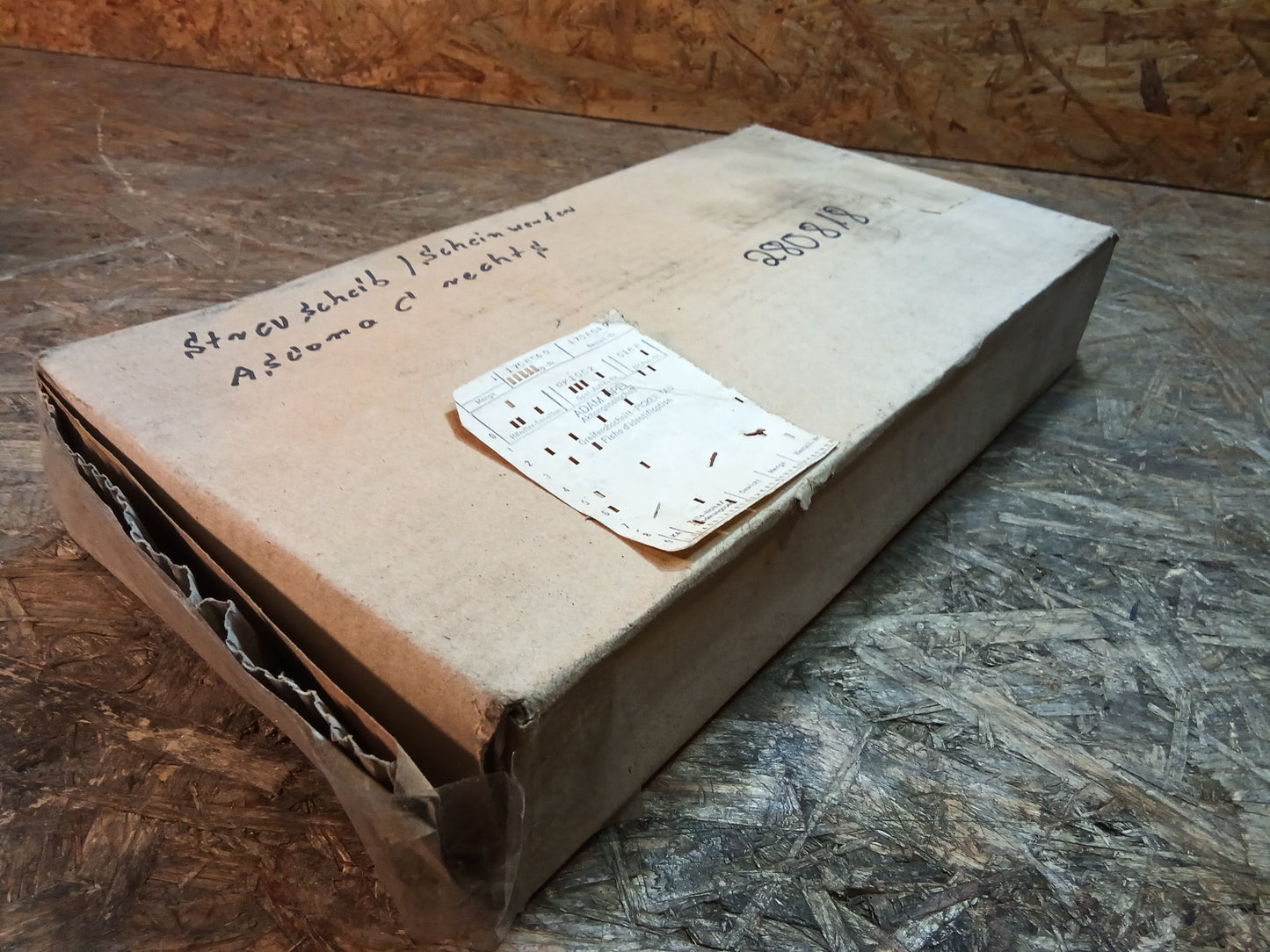 Original GM Opel Ascona C Glasscheibe/Streuscheibe links Neu