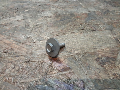 Corsa E Schraube an Abdeckung M6x20 original GM NEU