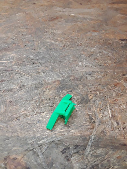Mitsubishi Pajero/ Triton Clip an Abflussleiste/  Regenrinne original Mitsubishi NEU