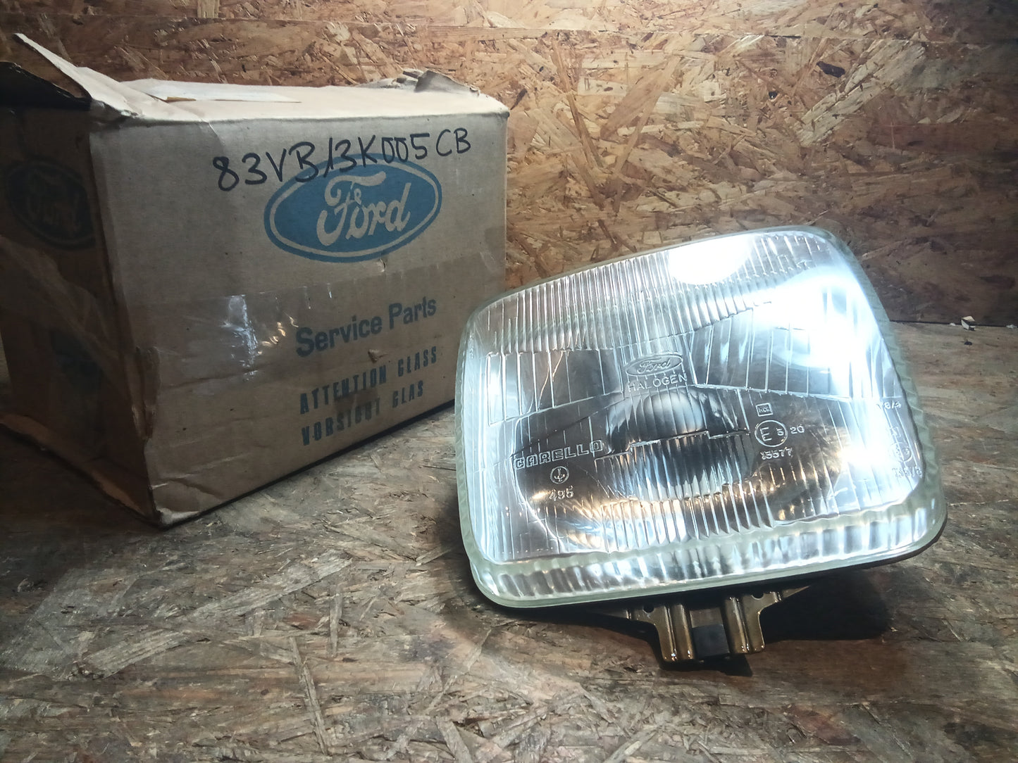 Ford Transit MK2 Scheinwerfereinsatz original Ford NEU