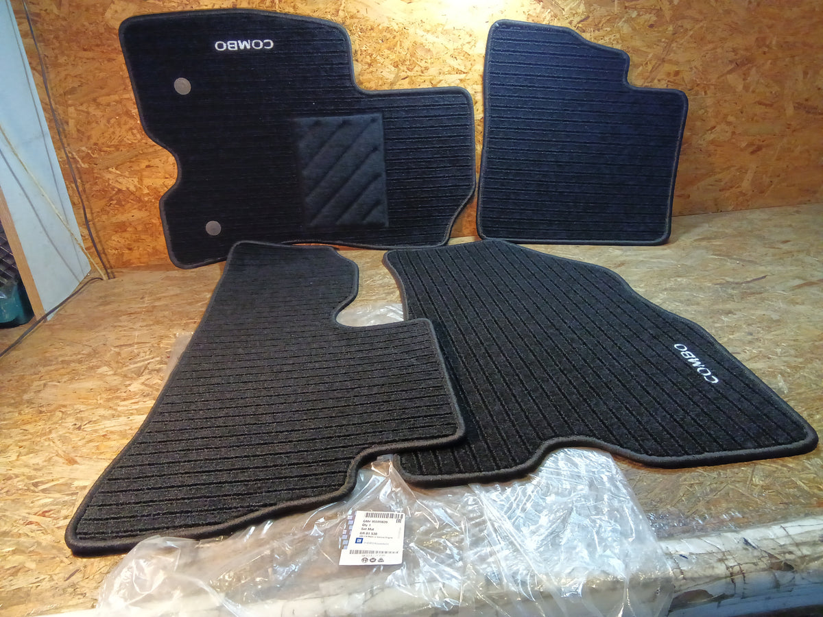 Combo Fußmattensatz original GM NEU